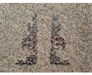 Decorative electroplated corner flower